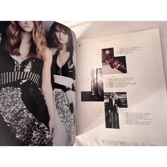 LOUIS VUITTON THE BOOK #1 Catalog Not for Sale Collection Fashion 2014 English - Picture 11 of 16